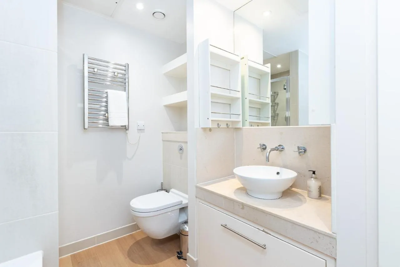 Luxurious Modern 3Br Flat In Prime Canary Wharf Londyn