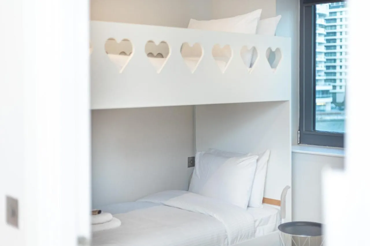Apartament Luxurious Modern 3Br Flat In Prime Canary Wharf Londyn Wielka Brytania