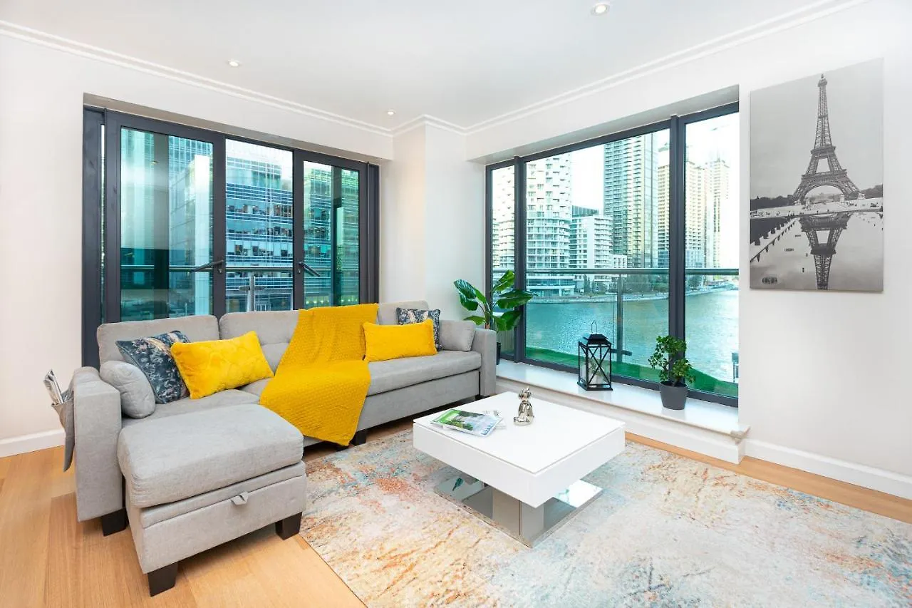 Luxurious Modern 3Br Flat In Prime Canary Wharf Londyn