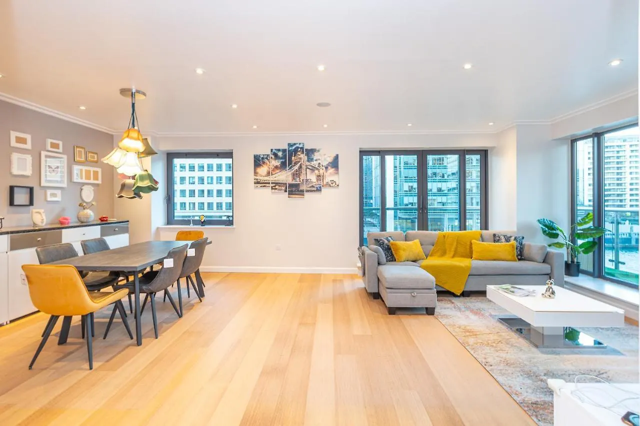 Luxurious Modern 3Br Flat In Prime Canary Wharf Londyn 0*,